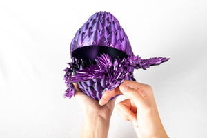 Black & Purle / Mini dragon in a large egg